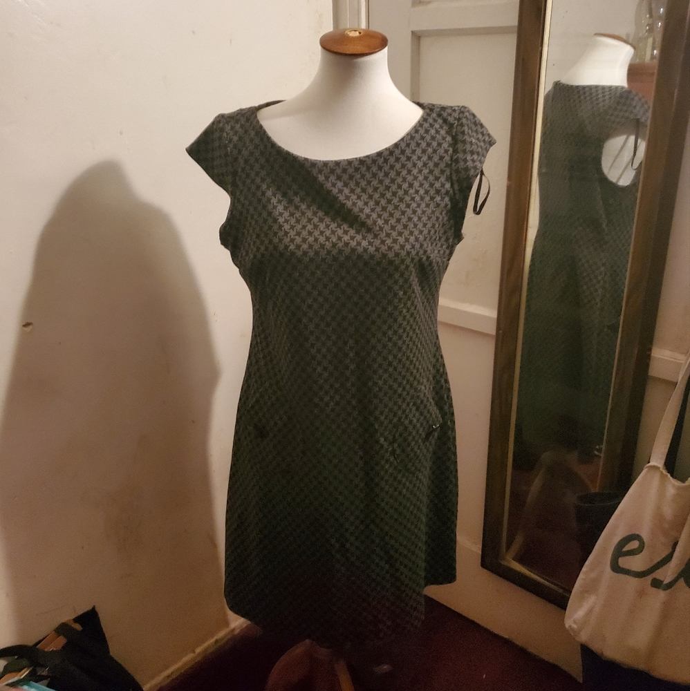 R & K Original Dress Petite Large